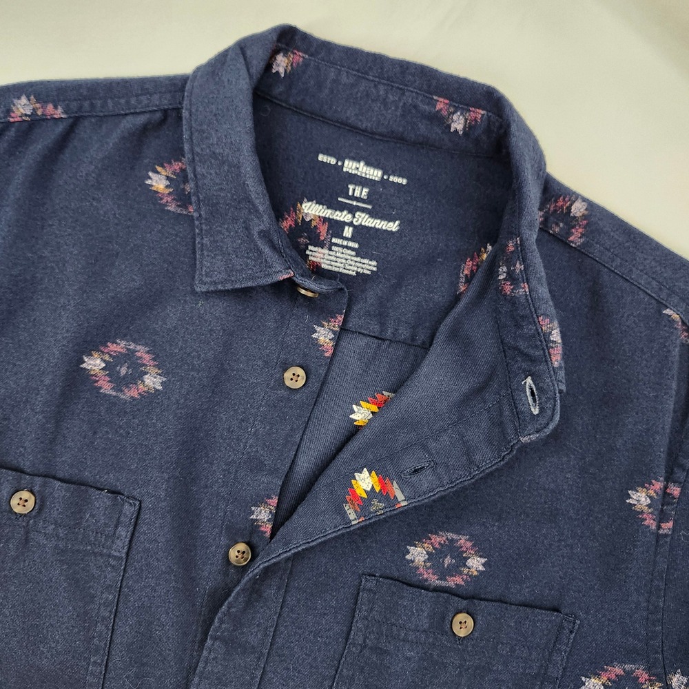 Urban Pipeline Men Southwestern Tribal Ultimate Flannel Shirt Size M Navy Cabin